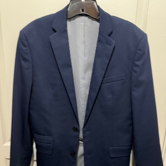 "Sophisticated Sapphire: The Navy Blue Business Essential Blazer" - Picture 1 of 2